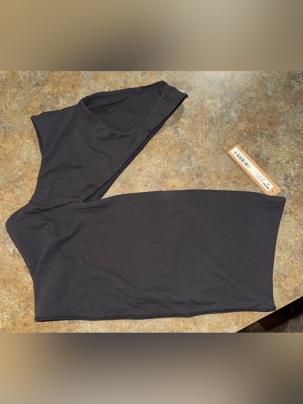 SKIMS Fits Everybody Cut Out Super Crop Top in Onyx (XL)
